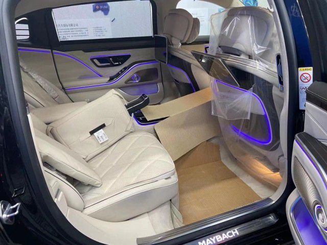 全新迈巴赫S680四座VIP行政轿车价格(图3)