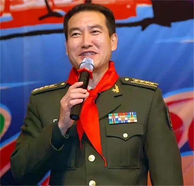 神舟七号的凶险时刻：三名航天员做好牺牲准备翟志刚冒险出舱(图16)