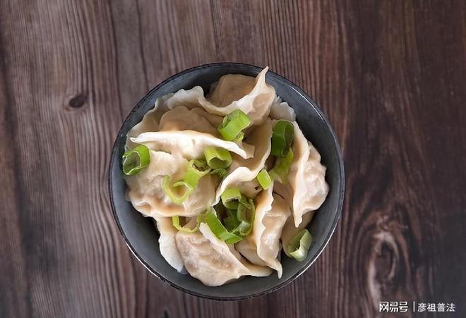 超市里的冰冻饺子能放心买吗？超市员工透露：牢记3买3不买(图9)