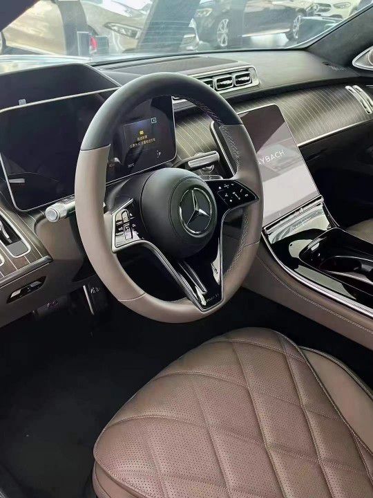 天津港迈巴赫S680四座现车 售空白区(图8)